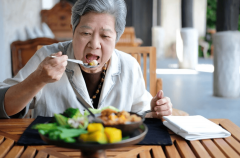 实现监管体例向“聪慧精准”转